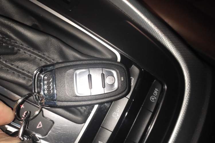 Used Audi Q5 2017 Plus 40 TFSI Technology Model Interior 1