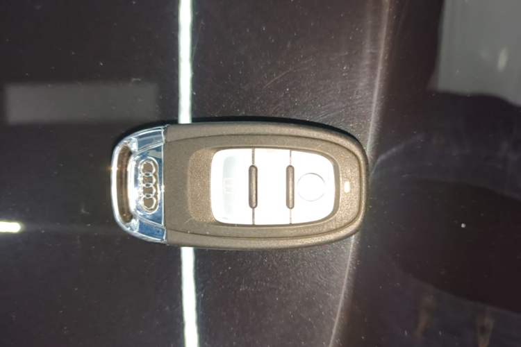 Used Audi Q5 2017 Plus 40 TFSI Technology Model Interior 1
