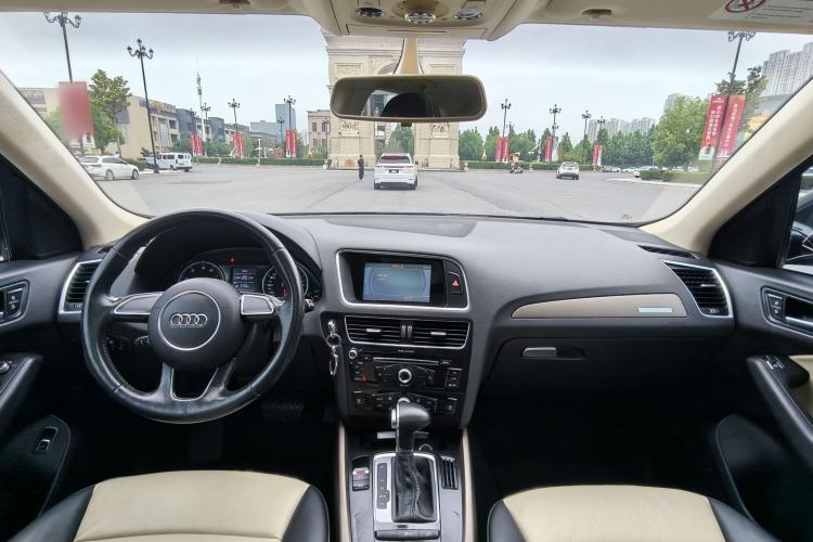 Used Audi Q5 2017 40 TFSI Ambition Edition Interior 2