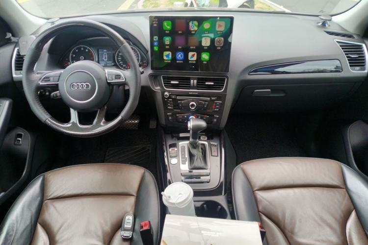 Used Audi Q5 2017 40 TFSI Ambition Edition Interior 2