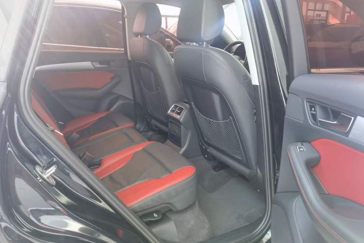 Used Audi Q5 2017 Plus 40 TFSI Technology Model Interior 3