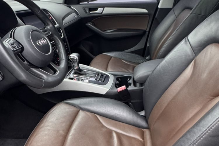 Used Audi Q5 2017 Plus 40 TFSI Ambition Model Interior 3