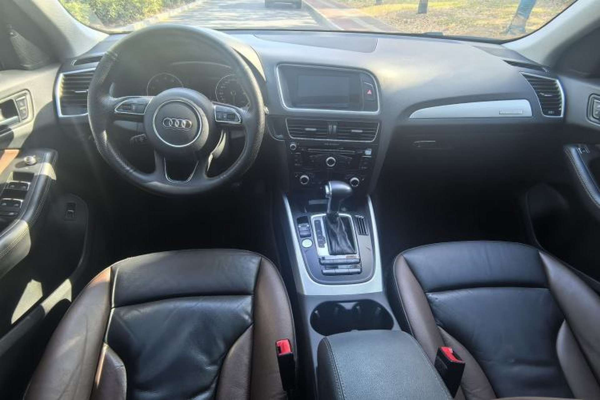 Used Audi Q5 2017 Plus 40 TFSI Technology Model Interior 4