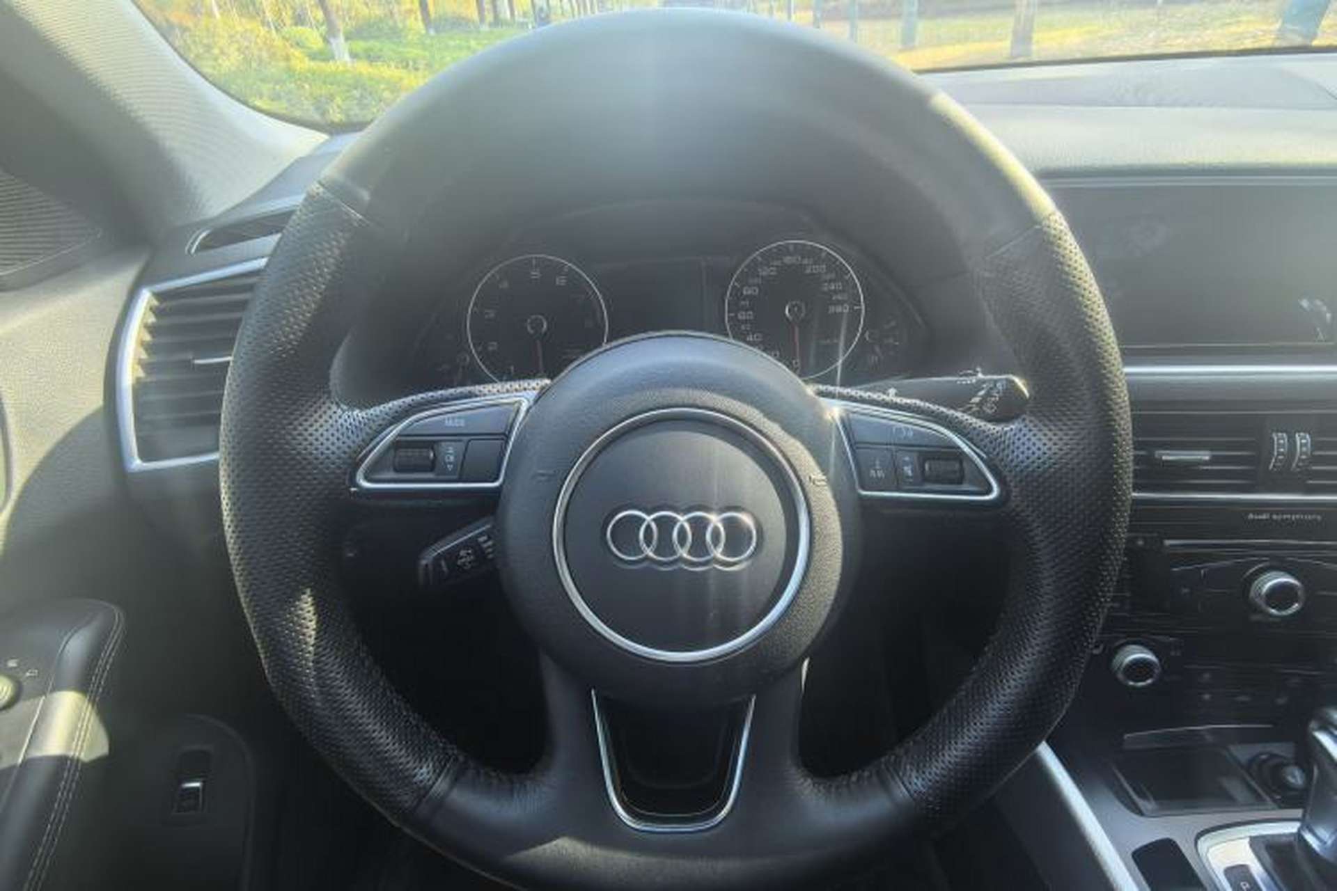 Used Audi Q5 2017 Plus 40 TFSI Technology Model Interior 5