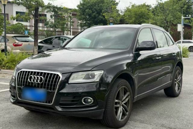 Audi Q5 2017 40 TFSI Ambition Edition مستعملة