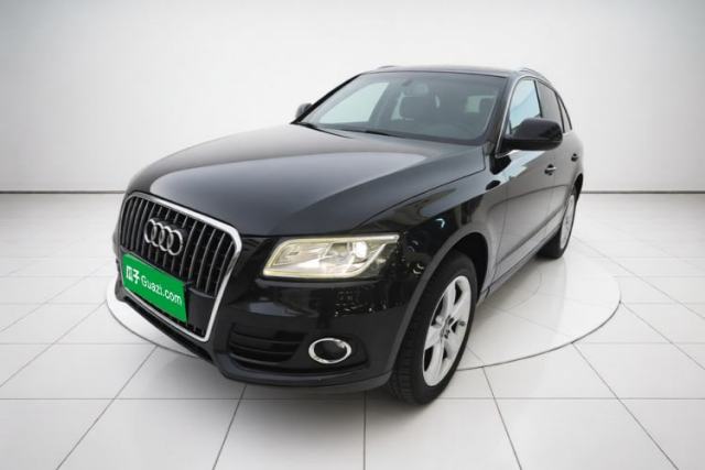Ojetý Audi Q5 2017 40 TFSI Ambition Edition