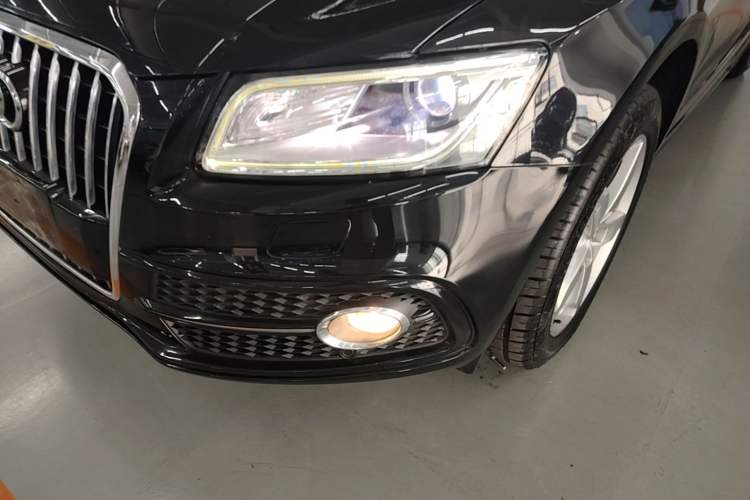 Used Audi Q5 2017 Plus 40 TFSI Ambition Model Left Front Headlight