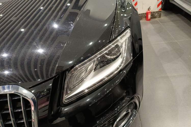Used Audi Q5 2017 Plus 40 TFSI Ambition Model Left Front Headlight