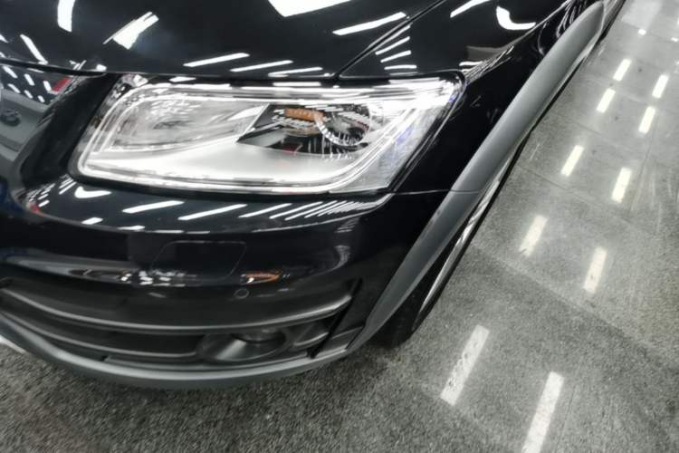 Used Audi Q5 2017 Plus 40 TFSI Technology Model Left Front Headlight