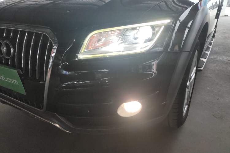 Used Audi Q5 2017 Plus 40 TFSI Technology Model Left Front Headlight