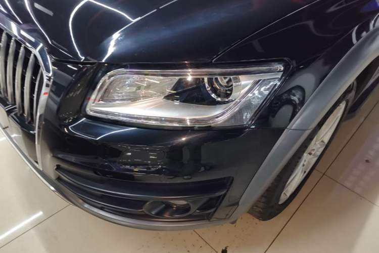 Used Audi Q5 2017 Plus 40 TFSI Technology Model Left Front Headlight