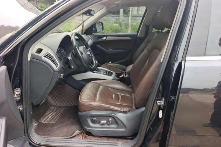 Used Audi Q5 2017 40 TFSI Ambition Edition Left Front Seat