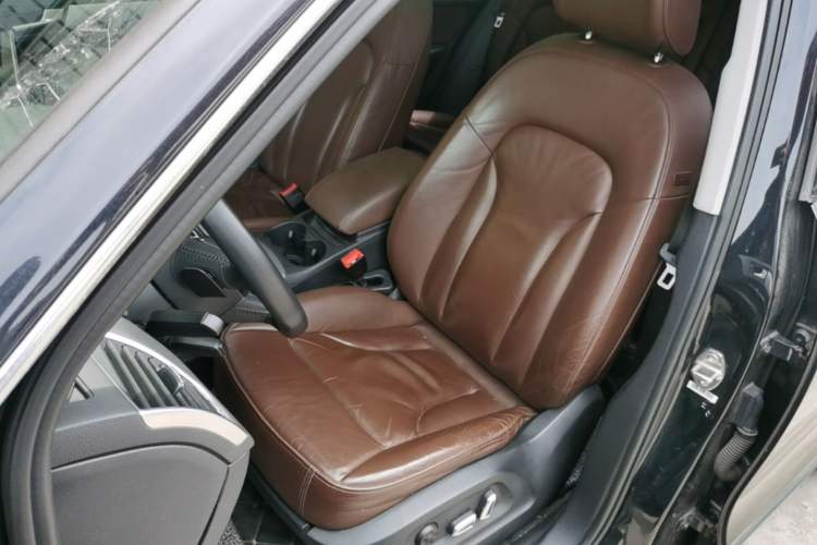 Used Audi Q5 2017 40 TFSI Technology Edition Left Front Seat