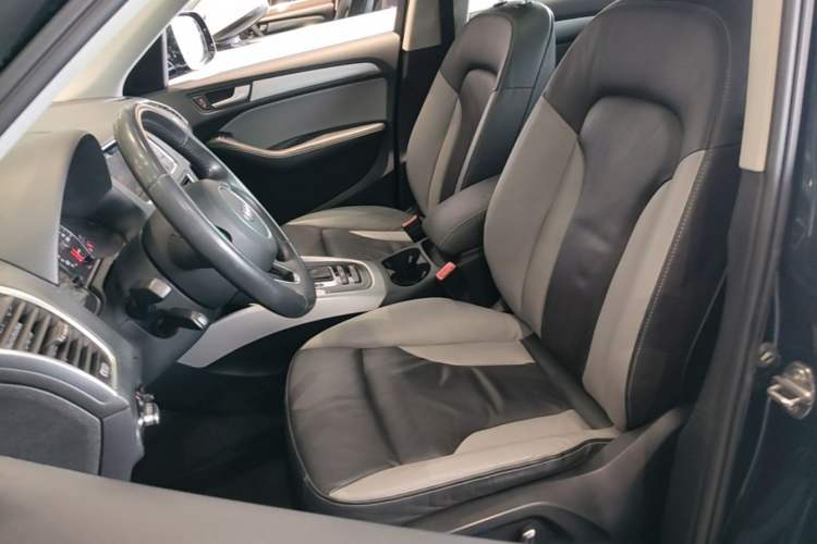 Used Audi Q5 2017 Plus 40 TFSI Technology Model Left Front Seat