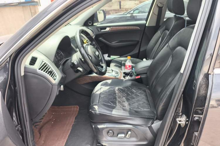 Used Audi Q5 2017 40 TFSI Comfort Model Left Front Seat