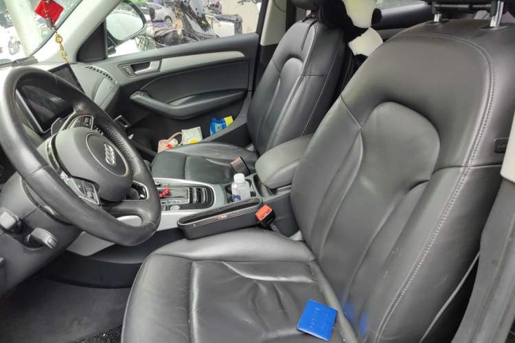 Used Audi Q5 2017 40 TFSI Technology Edition Left Front Seat