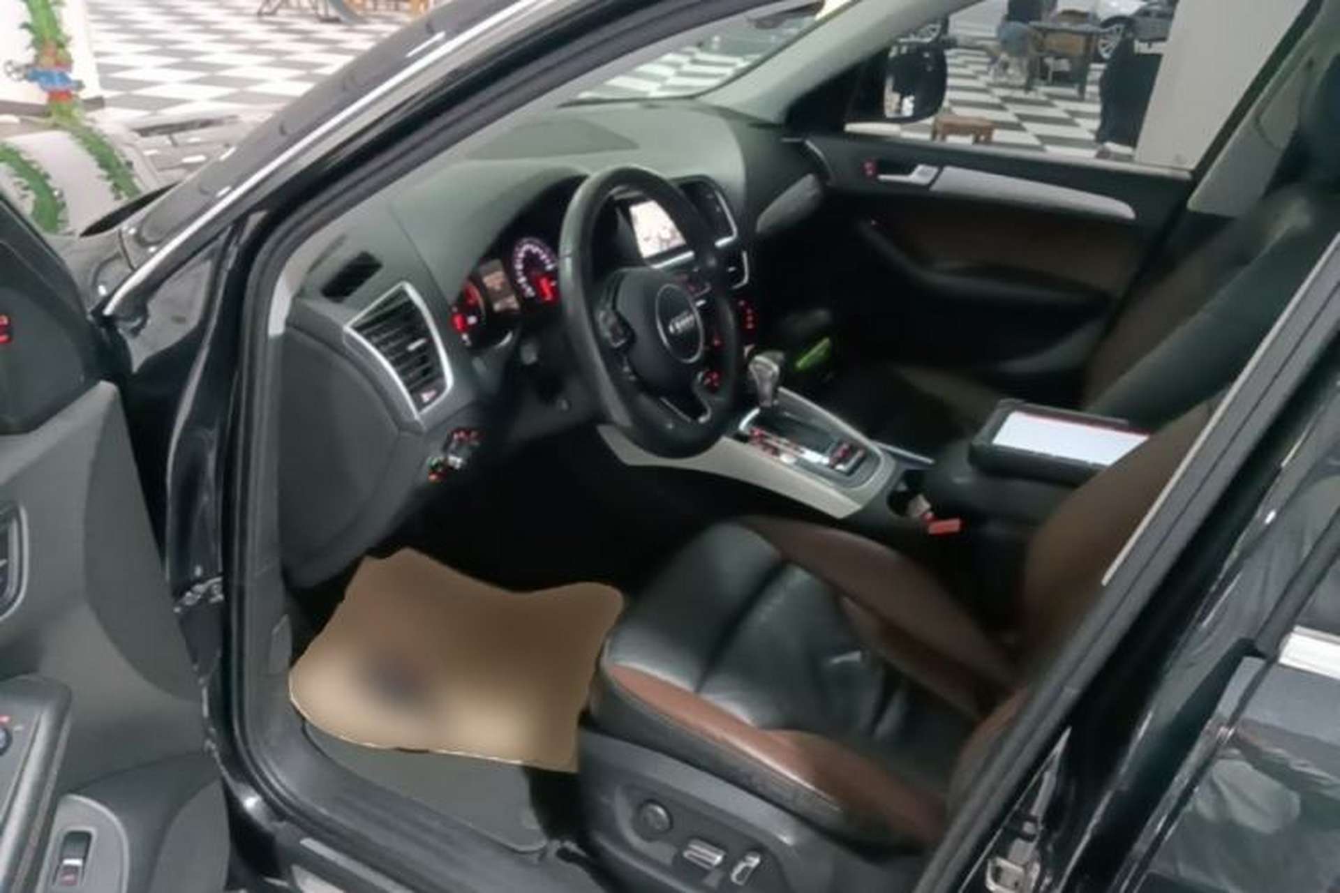 Used Audi Q5 2017 Plus 40 TFSI Technology Model Left Front Seat