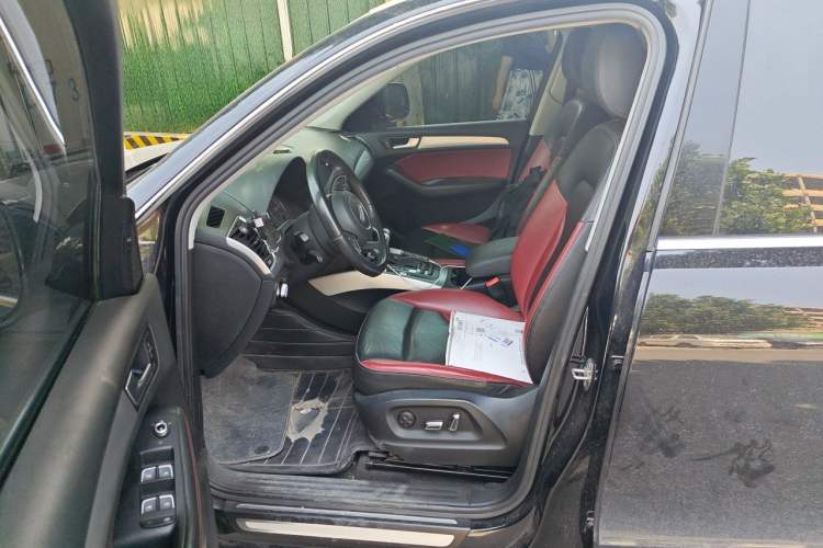Used Audi Q5 2017 Plus 40 TFSI Technology Model Left Front Seat