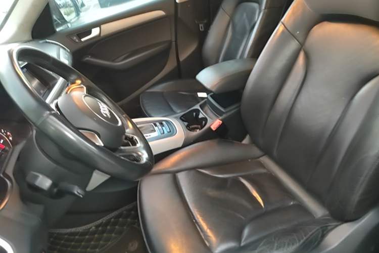 Used Audi Q5 2017 40 TFSI Ambition Edition Left Front Seat