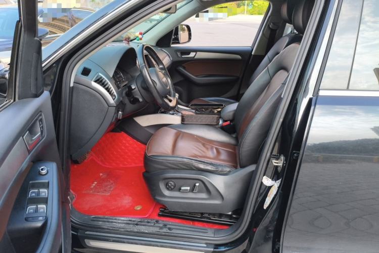 Used Audi Q5 2017 40 TFSI Ambition Edition Left Front Seat