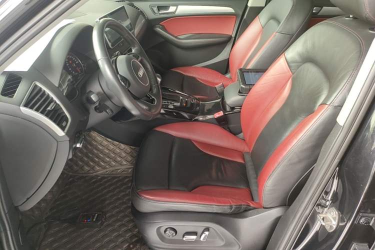 Used Audi Q5 2017 Plus 40 TFSI Technology Model Left Front Seat
