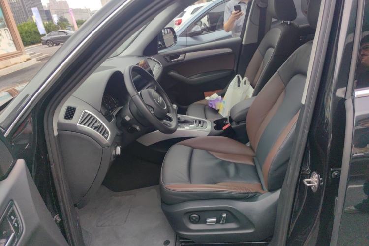 Used Audi Q5 2017 Plus 40 TFSI Technology Model Left Front Seat