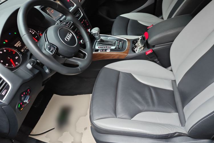 Used Audi Q5 2017 Plus 40 TFSI Technology Model Left Front Seat