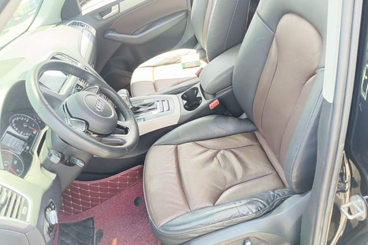 Used Audi Q5 2017 40 TFSI Ambition Edition Left Front Seat