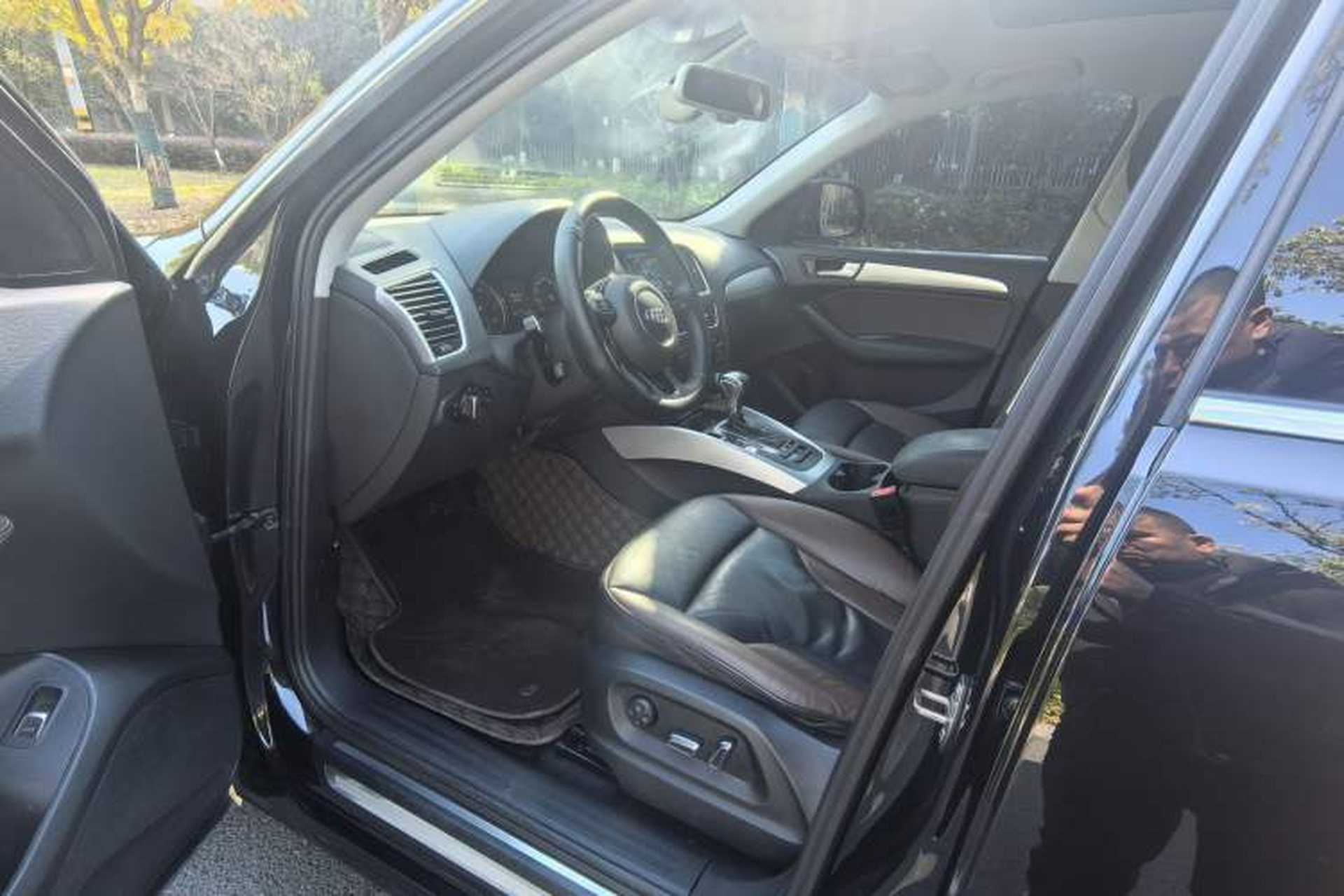 Used Audi Q5 2017 Plus 40 TFSI Technology Model Left Front Seat