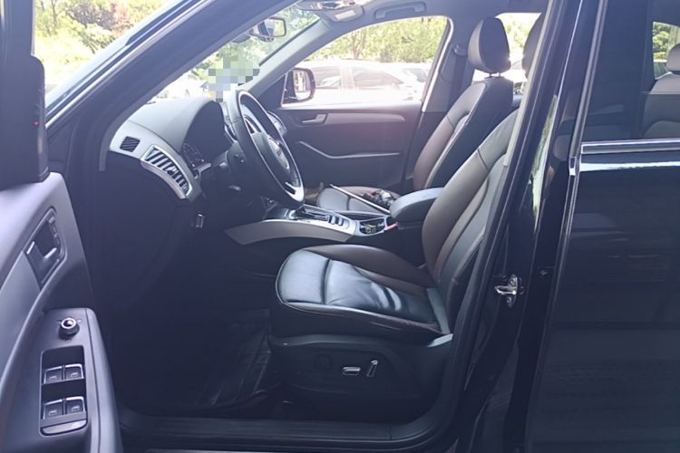 Used Audi Q5 2017 40 TFSI Technology Edition Left Front Seat
