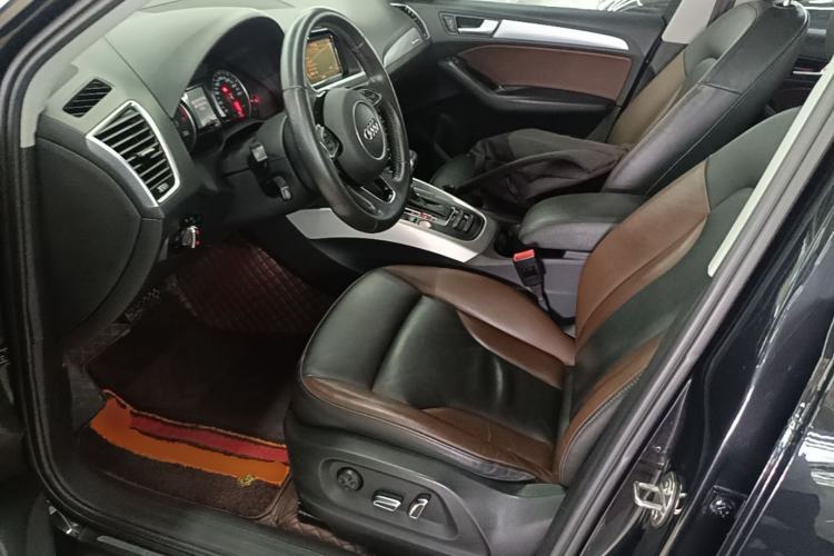 Used Audi Q5 2017 Plus 40 TFSI Technology Model Left Front Seat