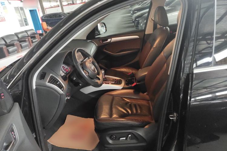 Used Audi Q5 2017 Plus 40 TFSI Technology Model Left Front Seat