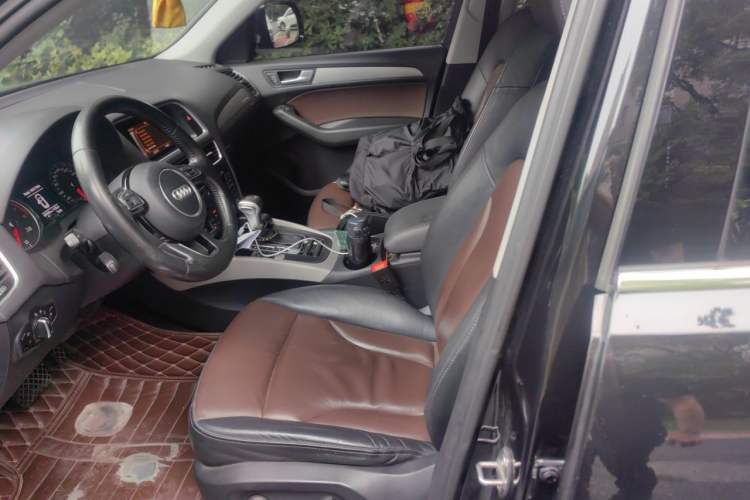 Used Audi Q5 2017 40 TFSI Ambition Edition Left Front Seat