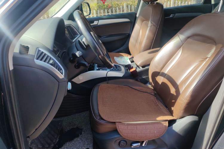Used Audi Q5 2017 40 TFSI Technology Edition Left Front Seat