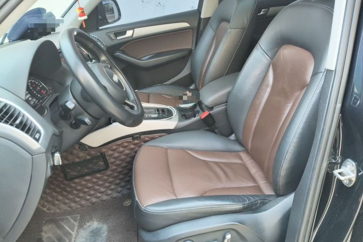 Used Audi Q5 2017 Plus 40 TFSI Ambition Model Left Front Seat