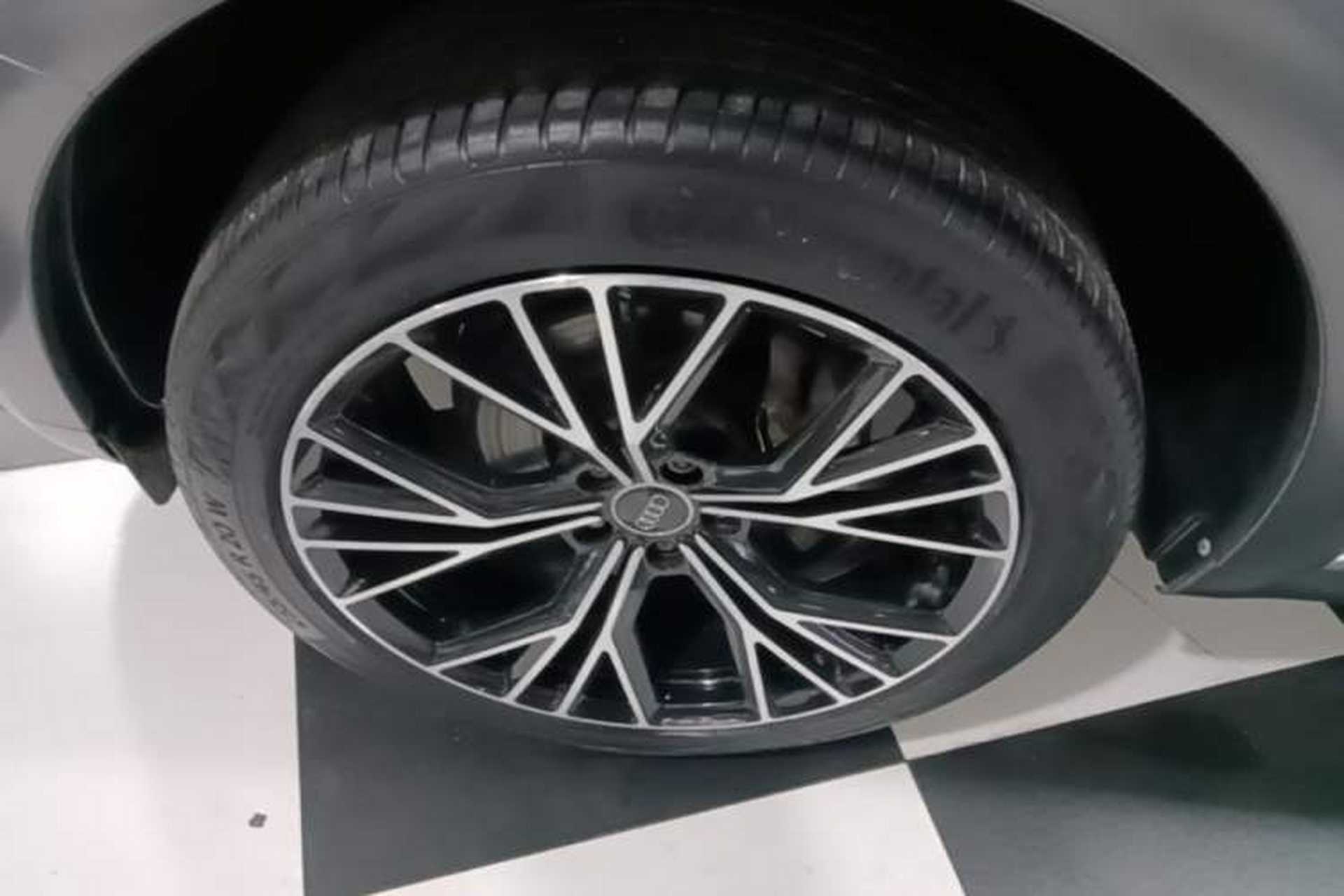 Used Audi Q5 2017 Plus 40 TFSI Technology Model Left Front Wheel Hub