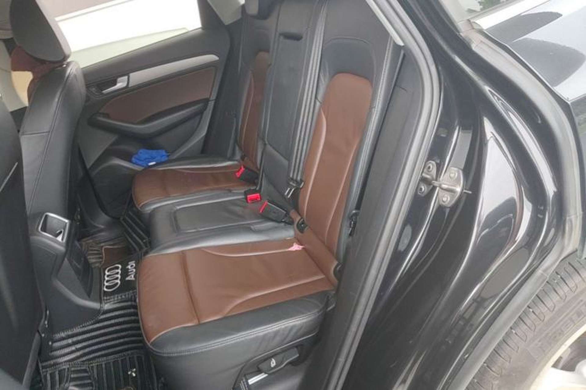 Used Audi Q5 2017 40 TFSI Ambition Edition Left Rear Seat