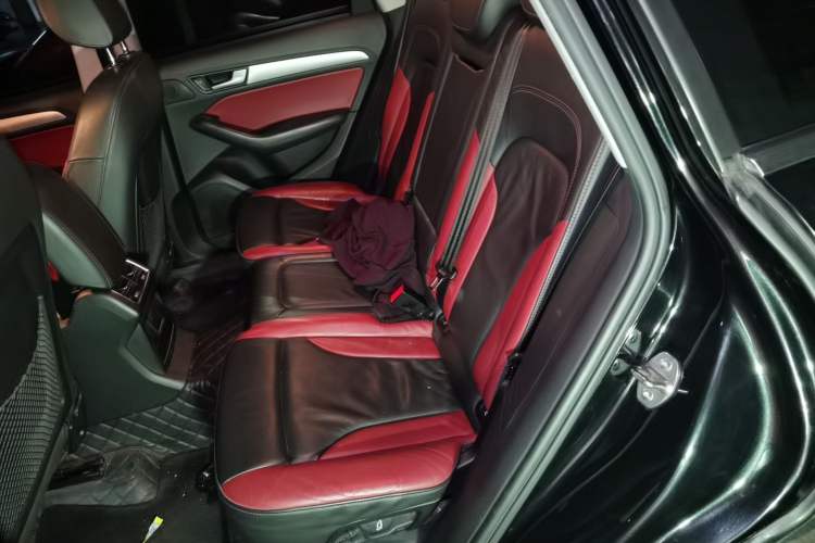 Used Audi Q5 2017 Plus 40 TFSI Technology Model Left Rear Seat
