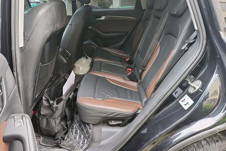 Used Audi Q5 2017 Plus 40 TFSI Comfort Model Left Rear Seat
