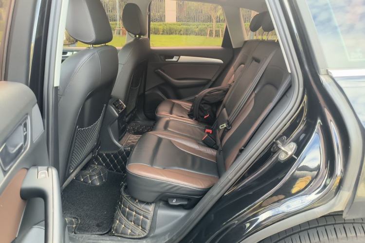 Used Audi Q5 2017 Plus 40 TFSI Technology Model Left Rear Seat