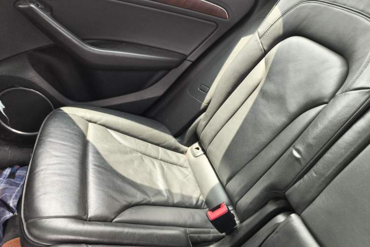Used Audi Q5 2017 40 TFSI Comfort Model Left Rear Seat
