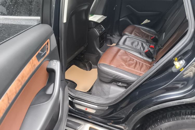 Used Audi Q5 2017 Plus 40 TFSI Ambition Model Left Rear Seat