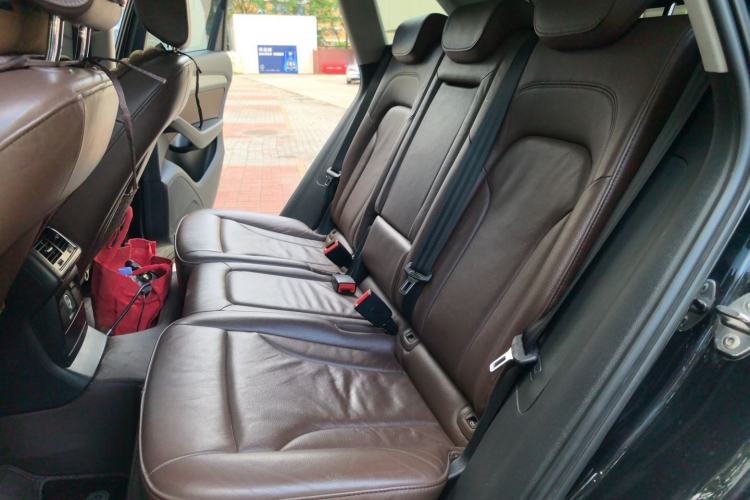 Used Audi Q5 2017 40 TFSI Technology Edition Left Rear Seat