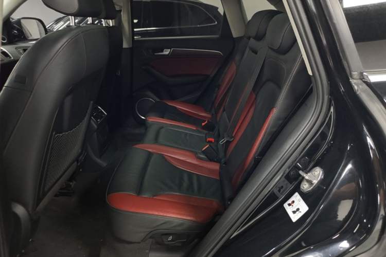 Used Audi Q5 2017 40 TFSI Technology Edition Left Rear Seat