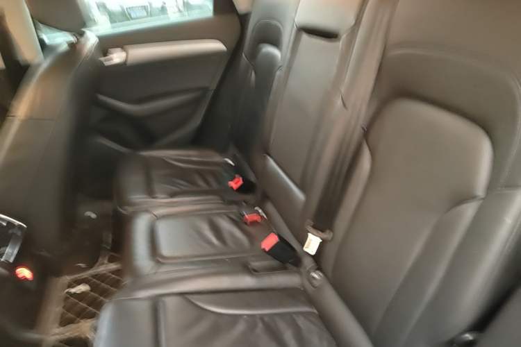 Used Audi Q5 2017 40 TFSI Ambition Edition Left Rear Seat