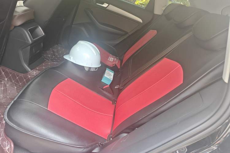 Used Audi Q5 2017 Plus 40 TFSI Ambition Model Left Rear Seat