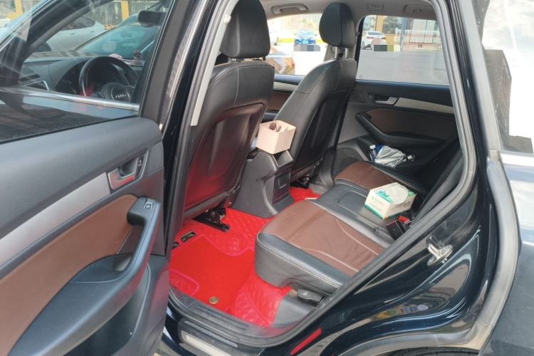 Used Audi Q5 2017 40 TFSI Ambition Edition Left Rear Seat