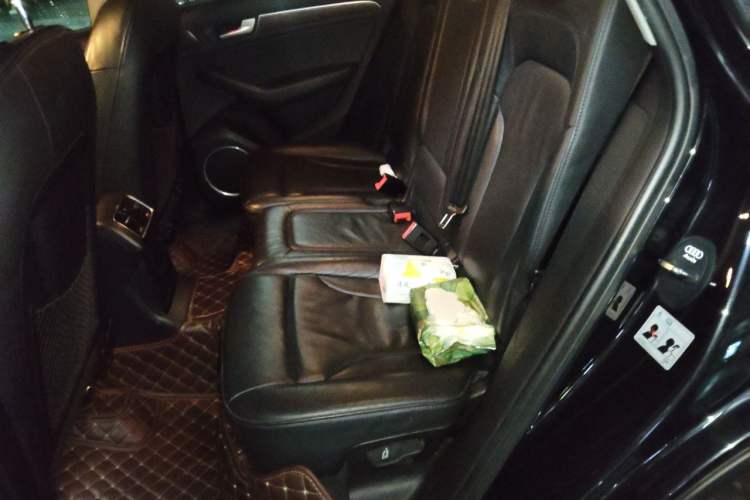 Used Audi Q5 2017 40 TFSI Comfort Model Left Rear Seat