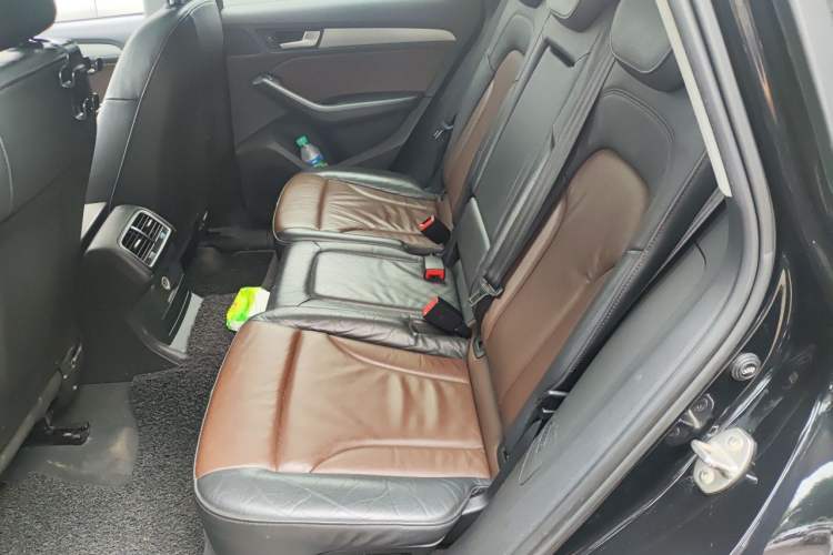 Used Audi Q5 2017 40 TFSI Ambition Edition Left Rear Seat