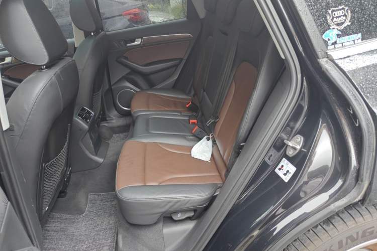 Used Audi Q5 2017 40 TFSI Comfort Model Left Rear Seat